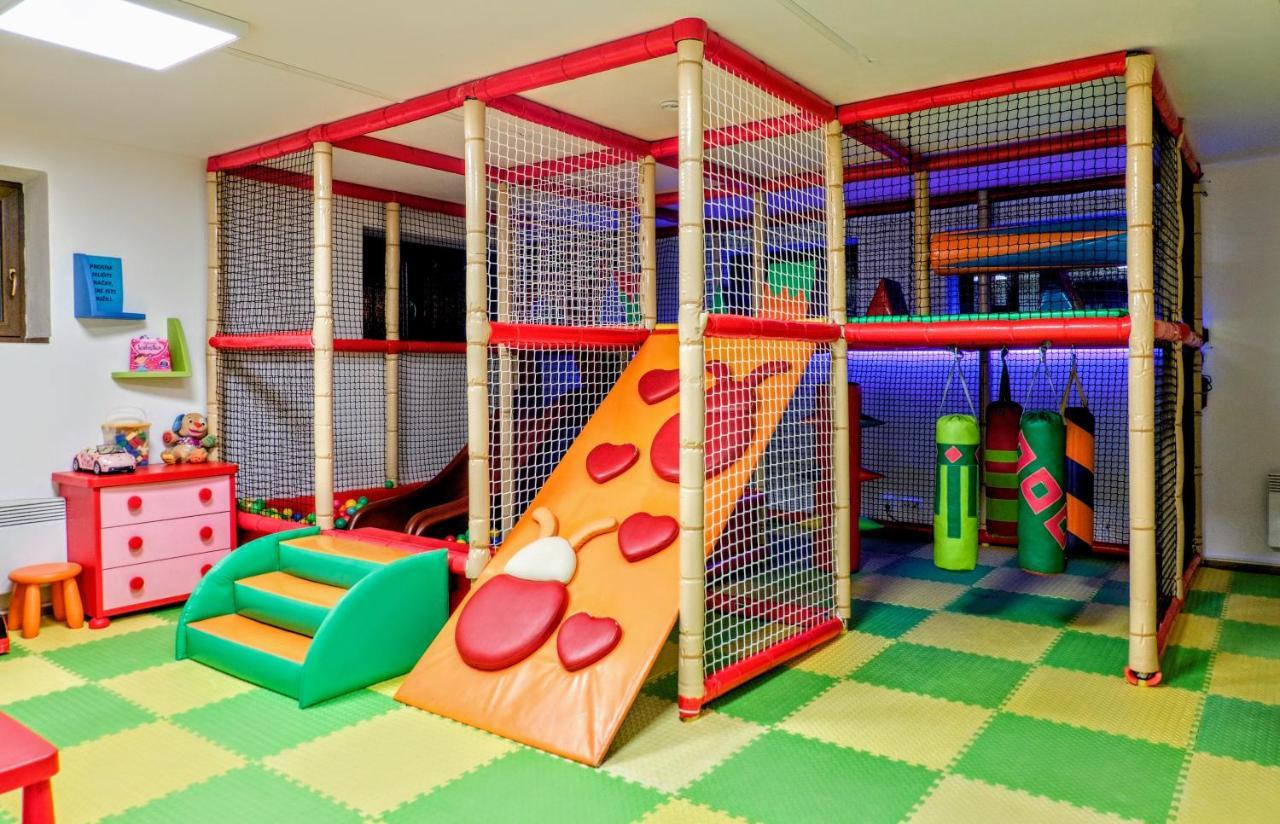 Apartmanovy Dum Pastak Loucna nad Desnou Ngoại thất bức ảnh